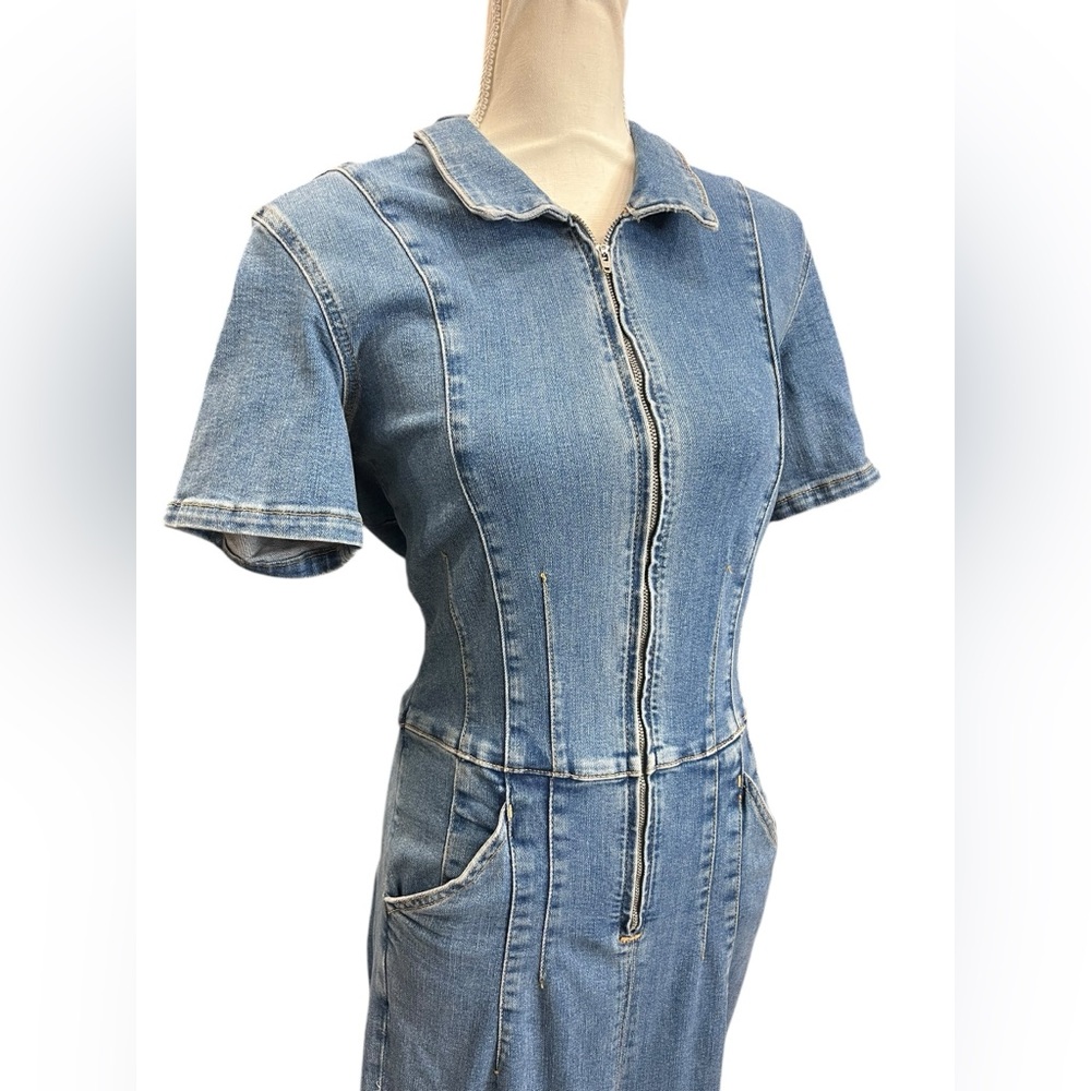 Free People We The Free Denim Zip Front Flare Jumpsuit Blue Large Boho - Picture 3 of 11